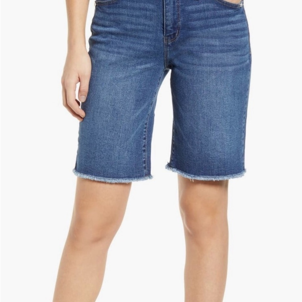 Wit and Wisdom Blue Bermuda Denim Shorts with Frayed Hem 
Sz 10. Ab-solution
